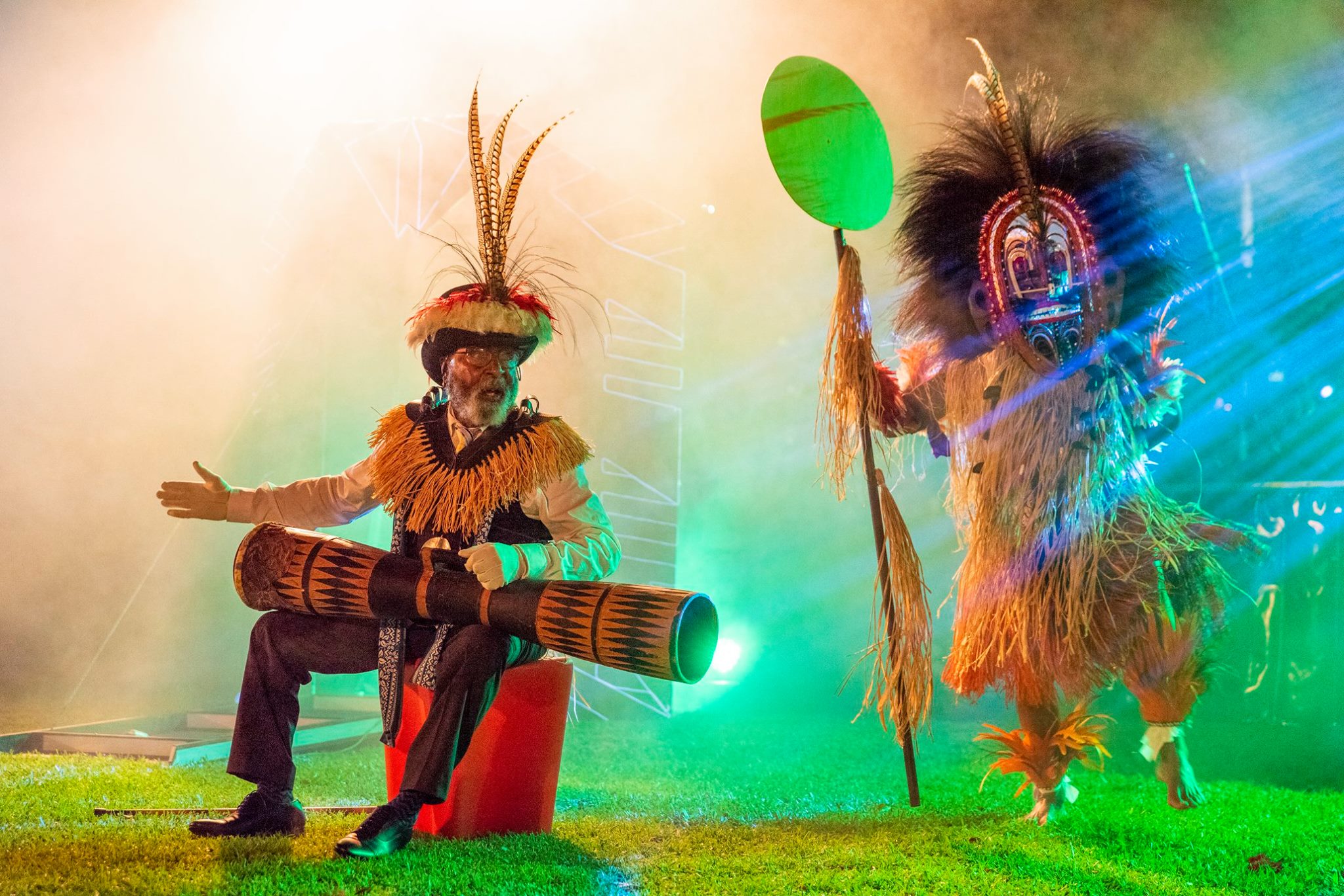 AWA JEFF and dancer performs WOER WAYEPA at CIAF 2018